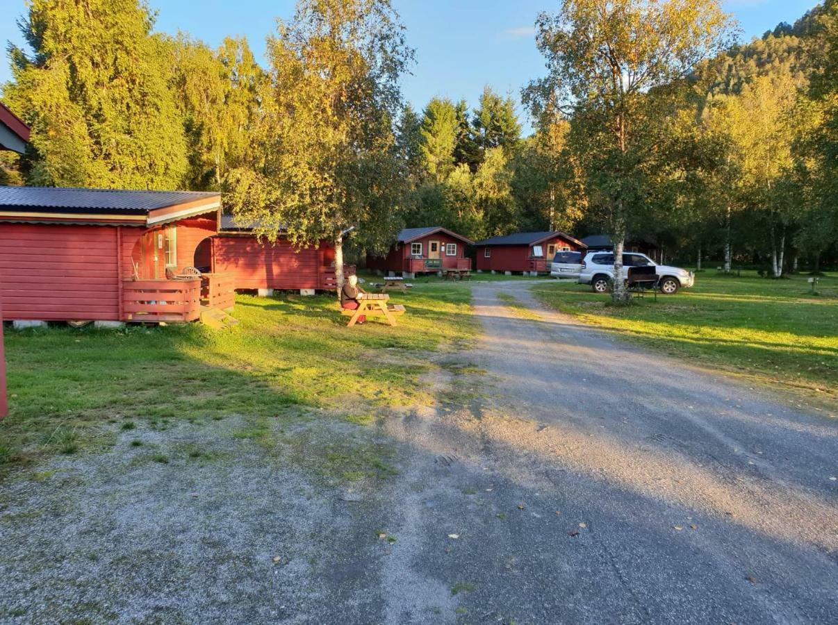 Romsdalseggen Camping Isfjorden Dış mekan fotoğraf
